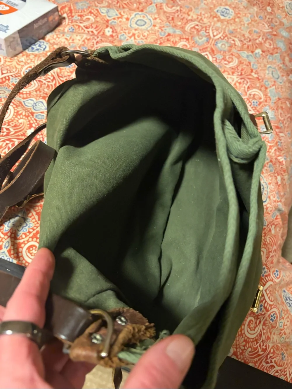Duluth Pack Green Canvas Men’s Messenger Bag with Brown Leather Trim
